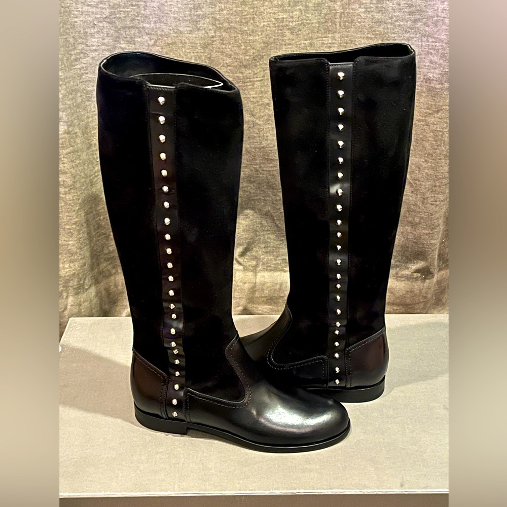 ALEXANDER MCQUEEN PRISTINE CONDITION BLACK LEATHER/SUEDE/STUD FLAT BOOT SIZE: 37